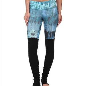 ALO YOGA RUCHED GODDESS LEGGINGS